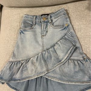 Molo denim skirt size 4 new with out tags